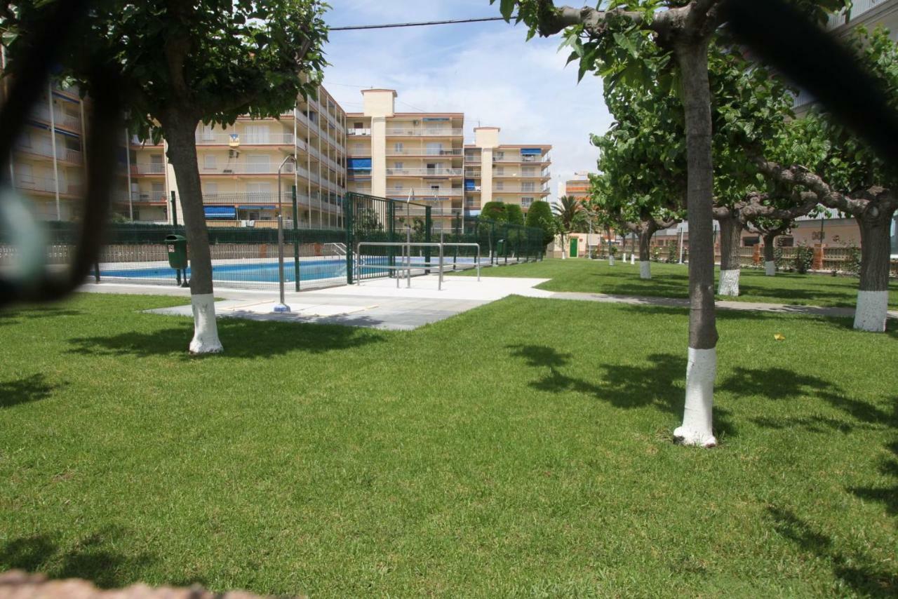Carrer De Victoria Dels Angels, 11 La Pineda Exterior photo